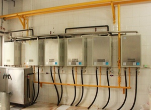 食堂燃?xì)飧脑? src=